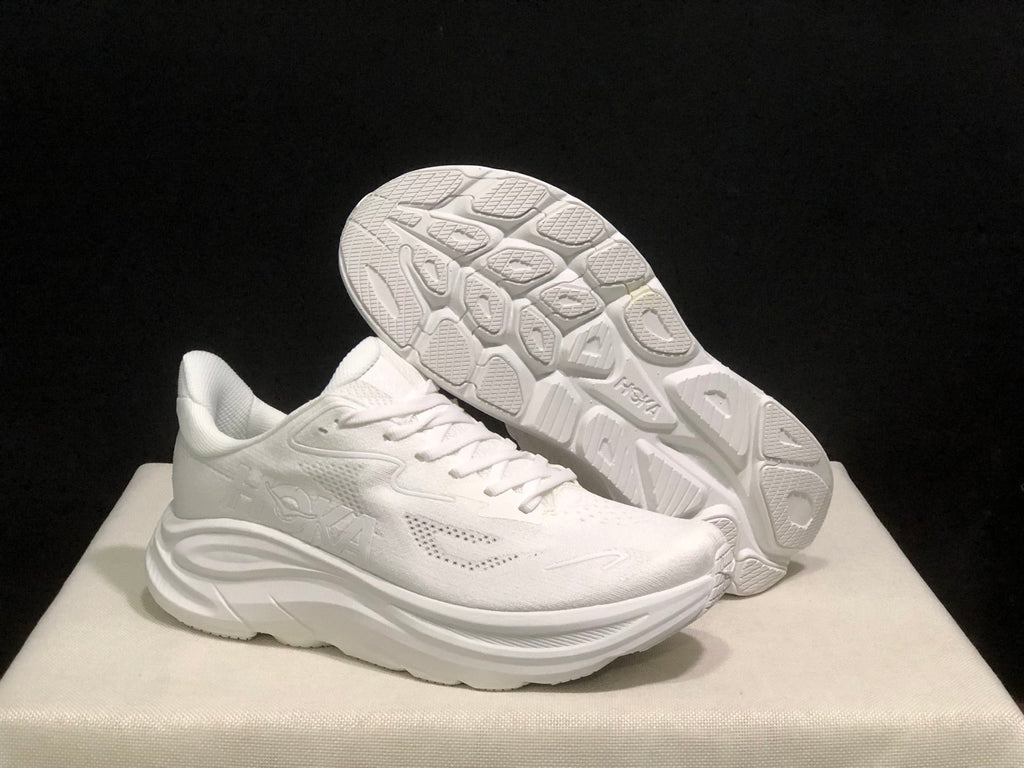 HOKA ONE ONE Clifton 10