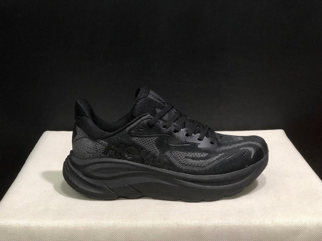 HOKA ONE ONE Clifton 10