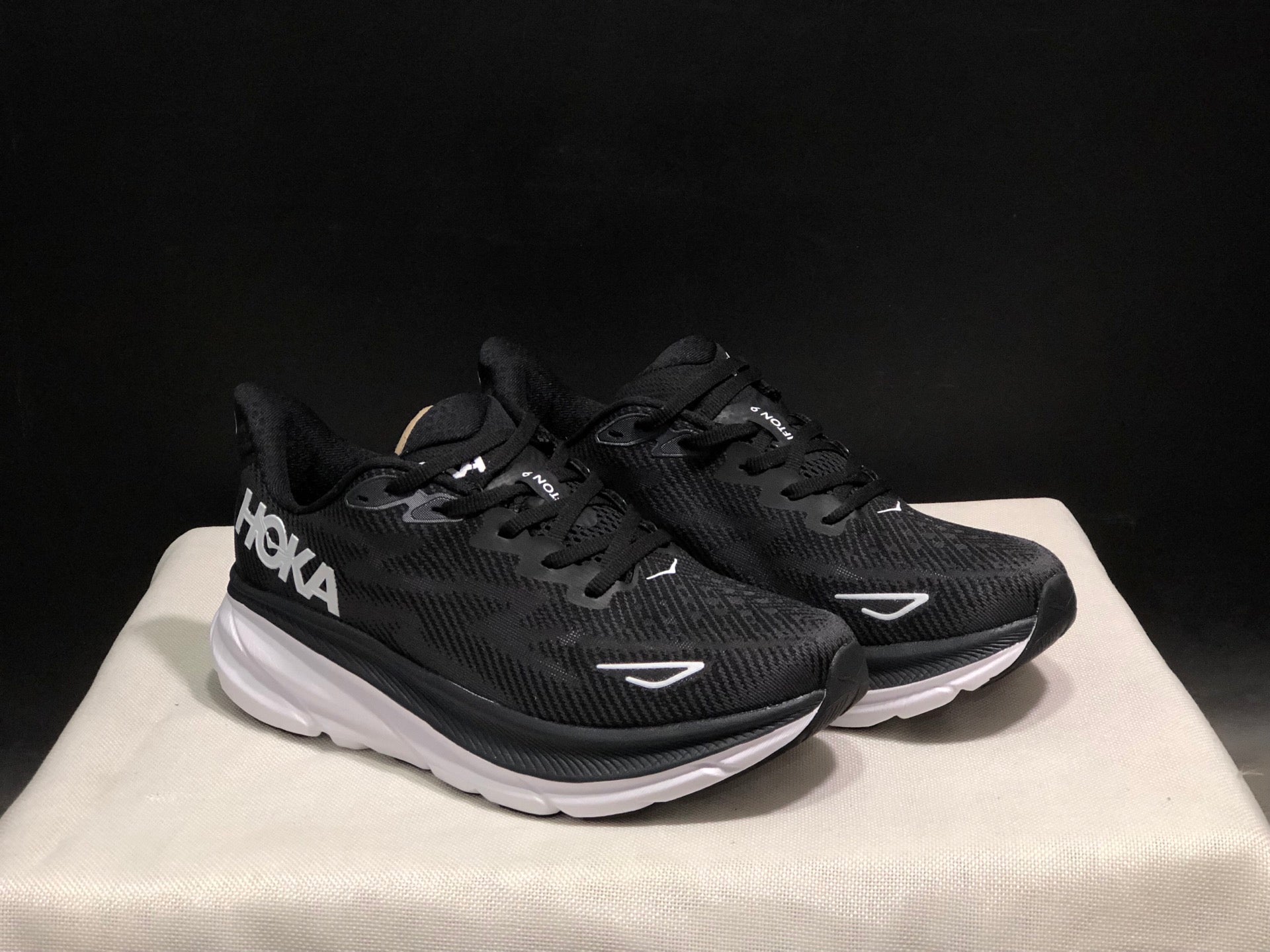 HOKA ONE ONE Clifton 9