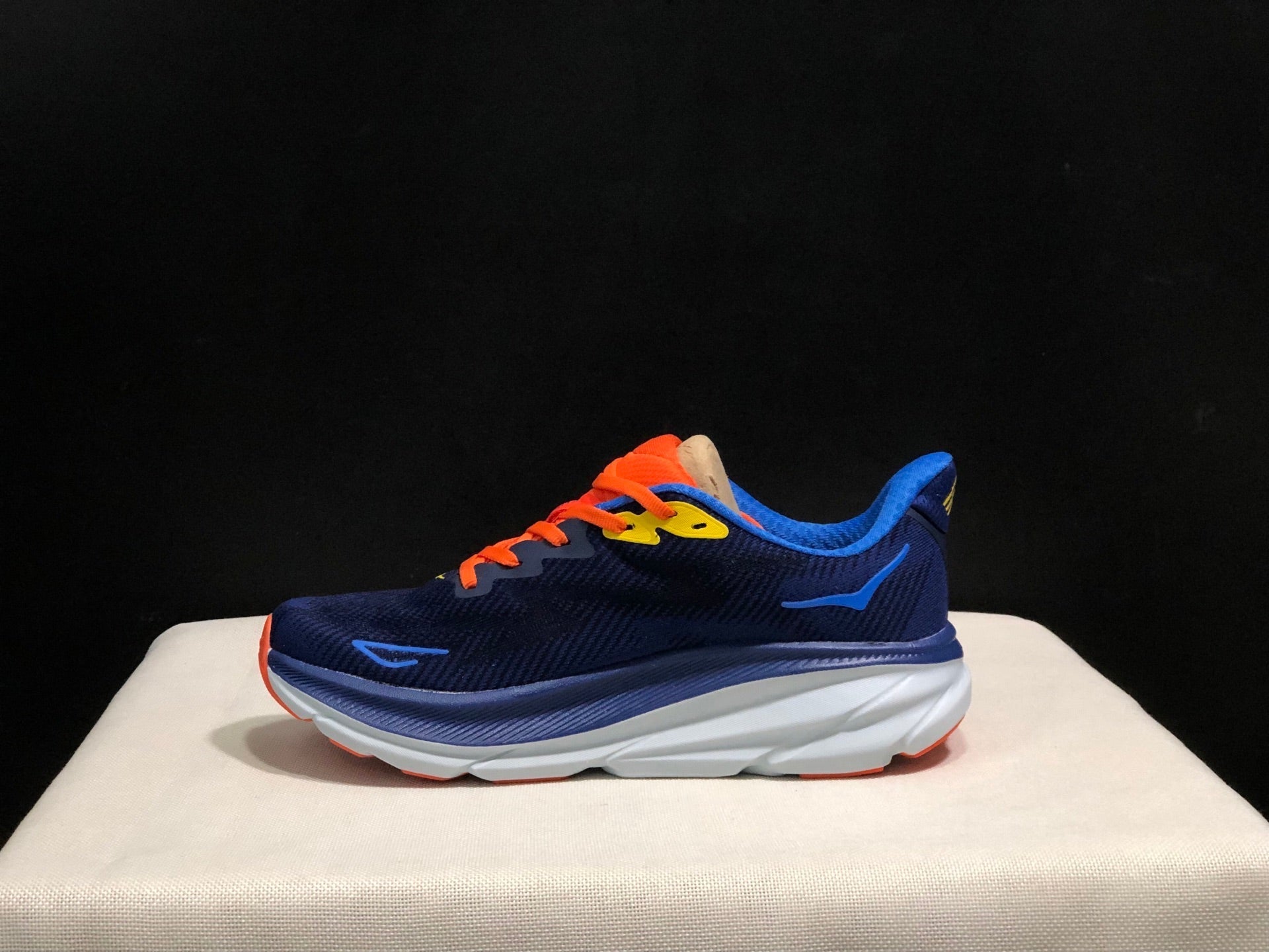 HOKA ONE ONE Clifton 9