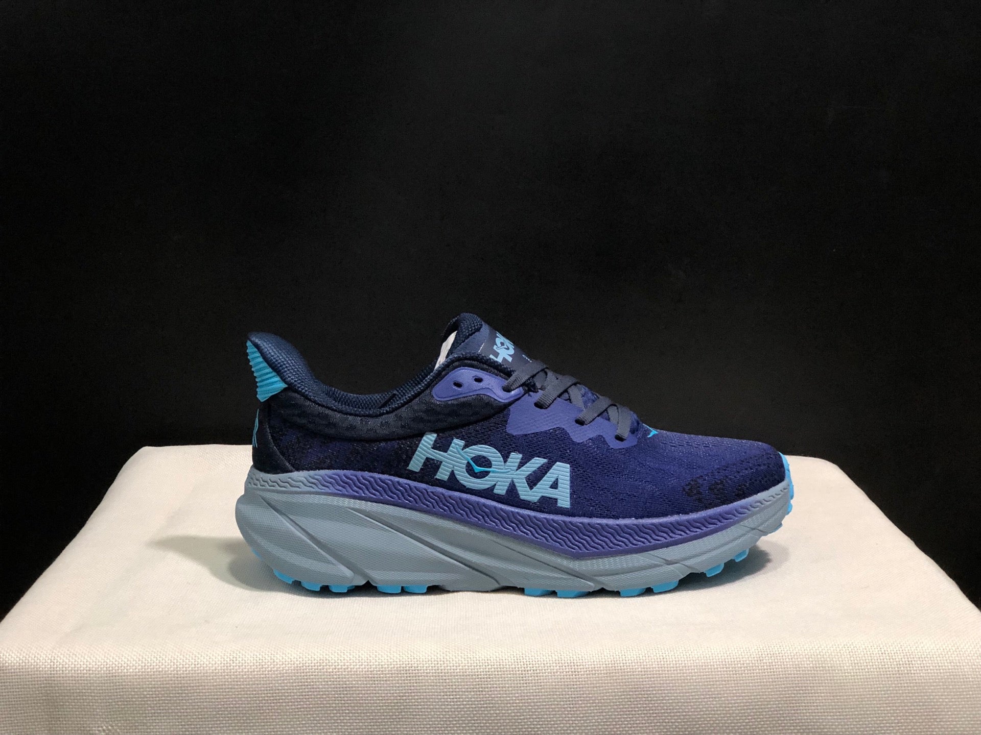 HOKA ONE ONE Challenger 7