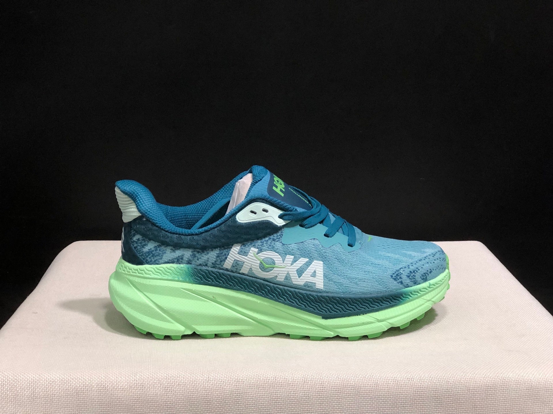 HOKA ONE ONE Challenger 7