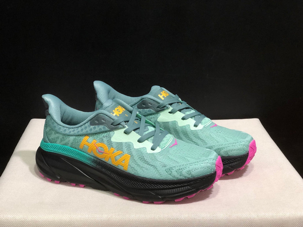 HOKA ONE ONE Challenger 7
