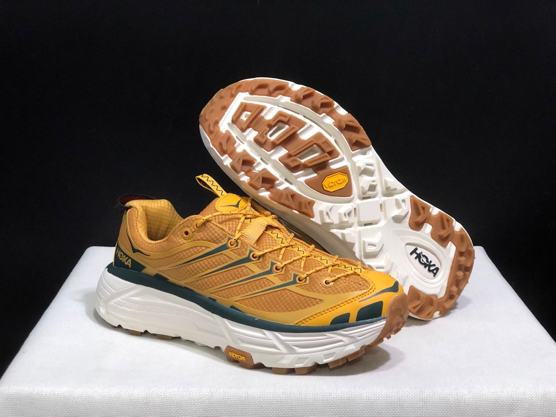 HOKA ONE ONE Mafate three 2