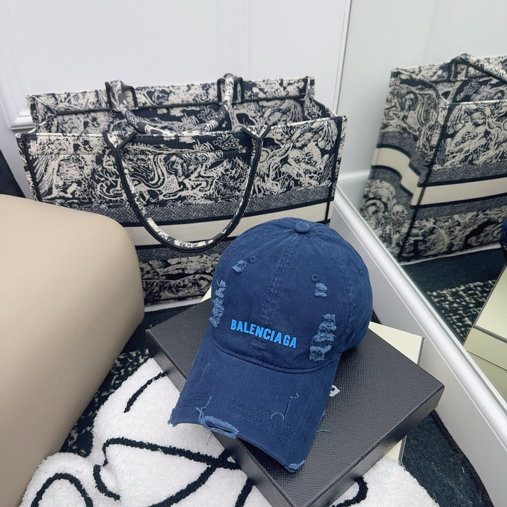Balenciaga  Baseball Cap