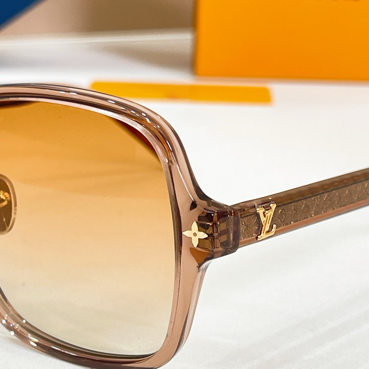 Louis Vuitton Sunglasses-Z3044E