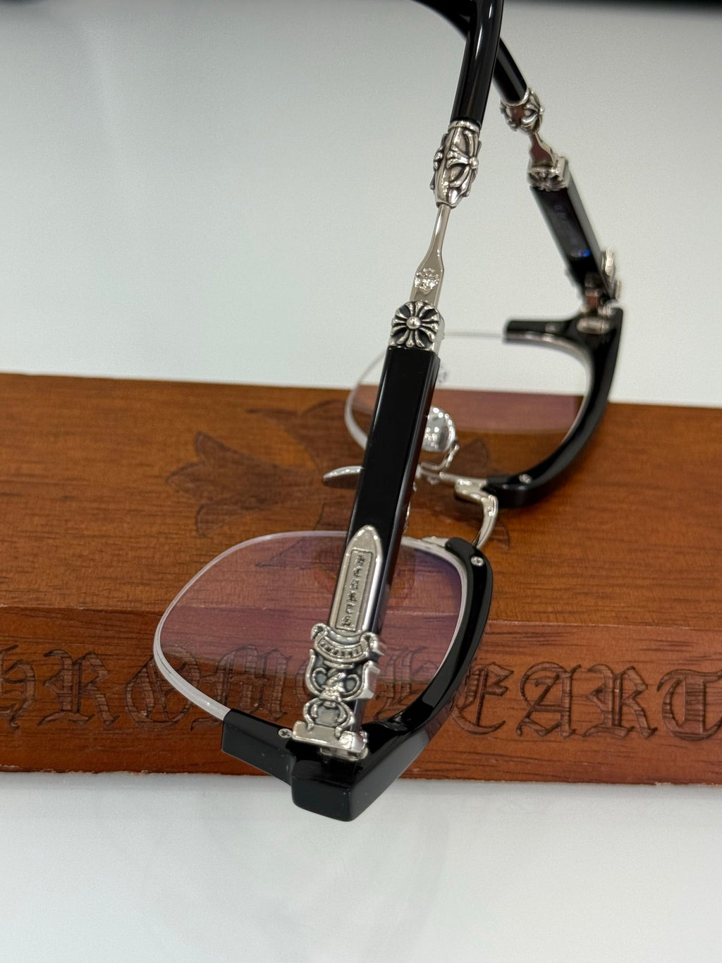 CHROME HEART Sunglasses-EVAGILIST