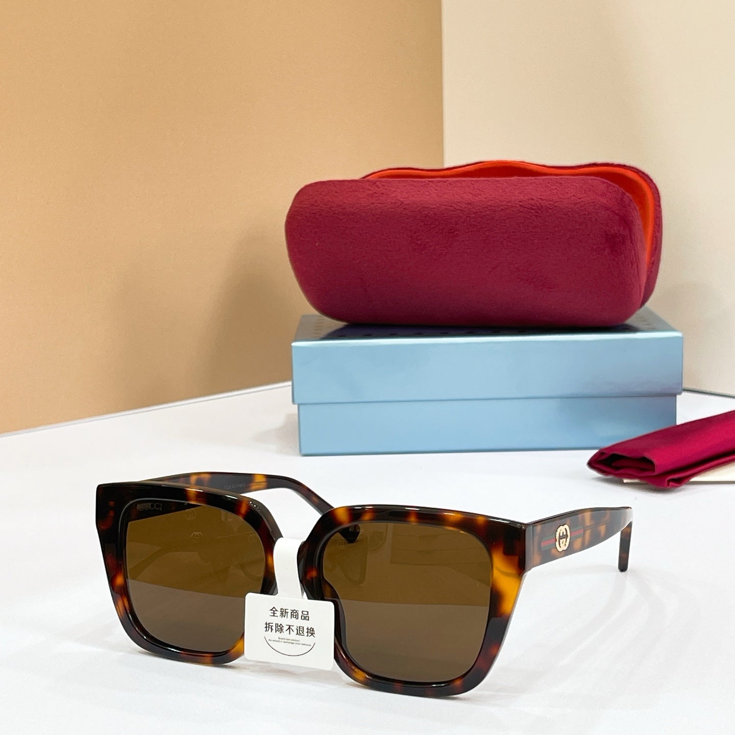 GUCCI Sunglasses GG2102S