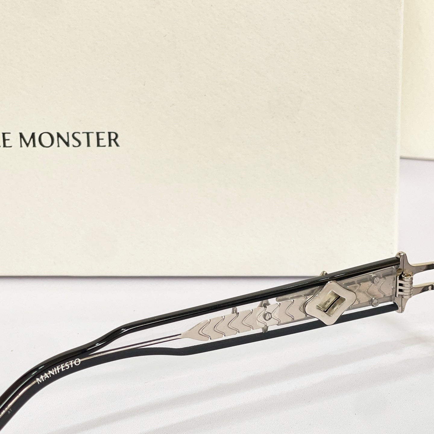 GENTLE MONSTER Sunglasses MANIFESTO