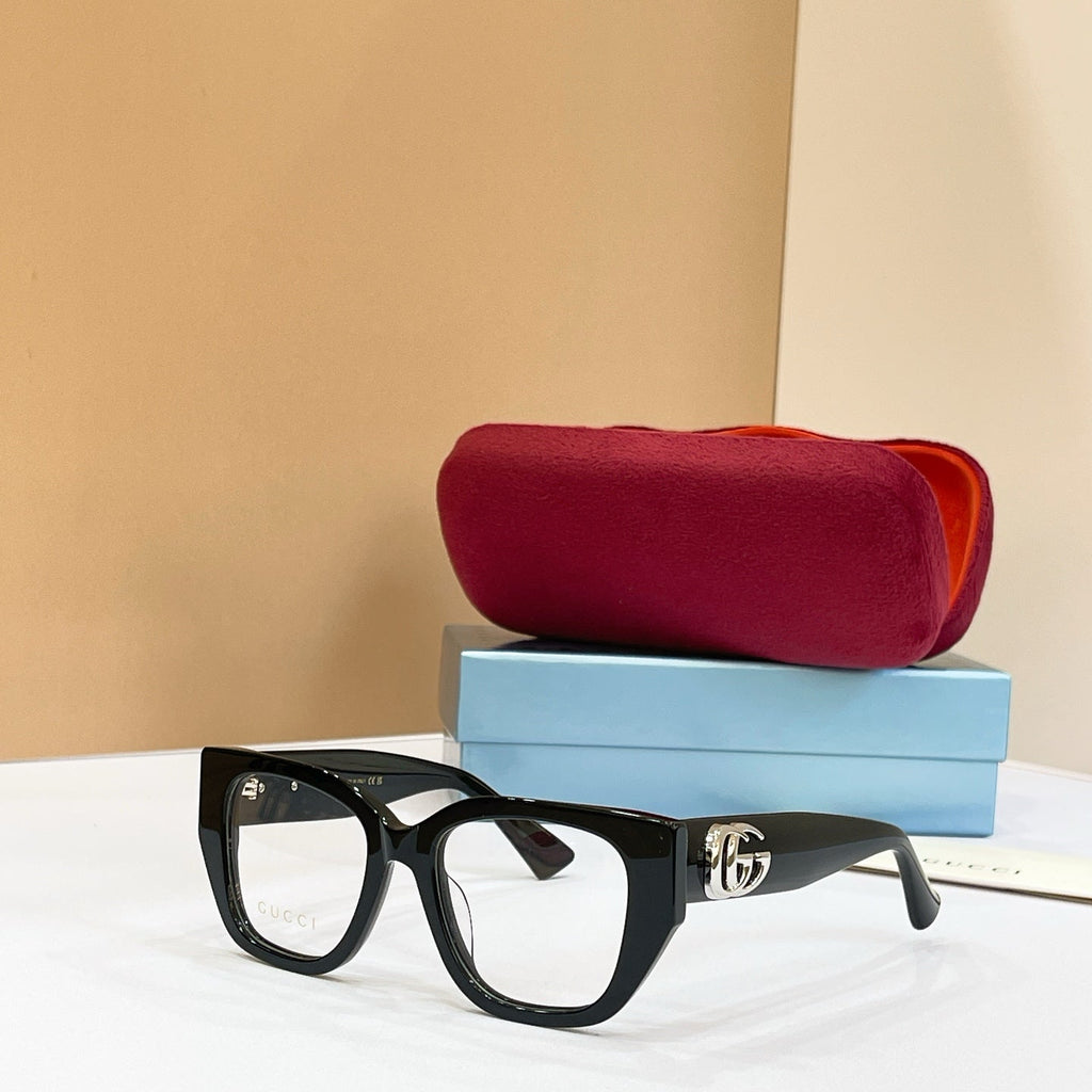 GUCCI Eyeglasses GG1952O